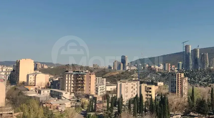 იყიდება 3 ოთახიანი ბინას 67მ² 10/17 სართ თბილისი - photo 12