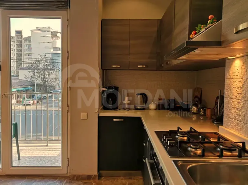 Продам 4-комн. квартиру 80м² 1/5 эт. Тбилиси - изображение 3