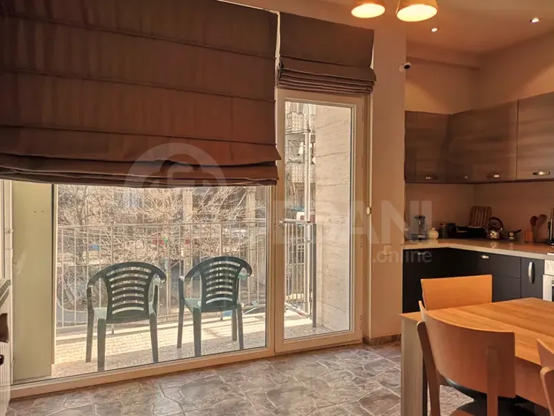 Продам 4-комн. квартиру 80м² 1/5 эт. Тбилиси - изображение 1