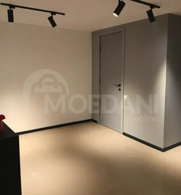 Продается универсальное коммерческое помещение в Чугурети Тбилиси - изображение 1