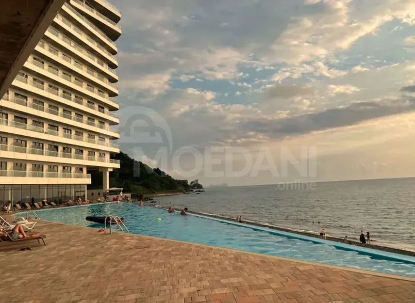 Продам 1-комн. квартиру 36м² 5/12 эт. Кобулети - изображение 1