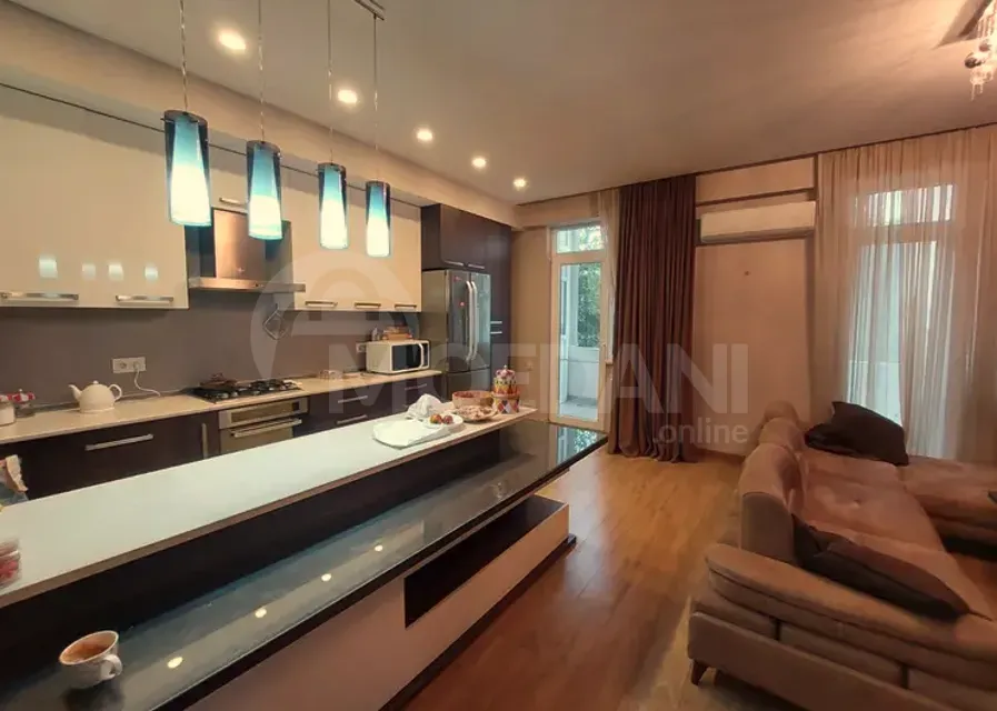 იყიდება 4 ოთახიანი ბინას 145მ² 2/10 სართ თბილისი - photo 1