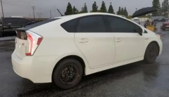 Toyota Prius 2014 თბილისი