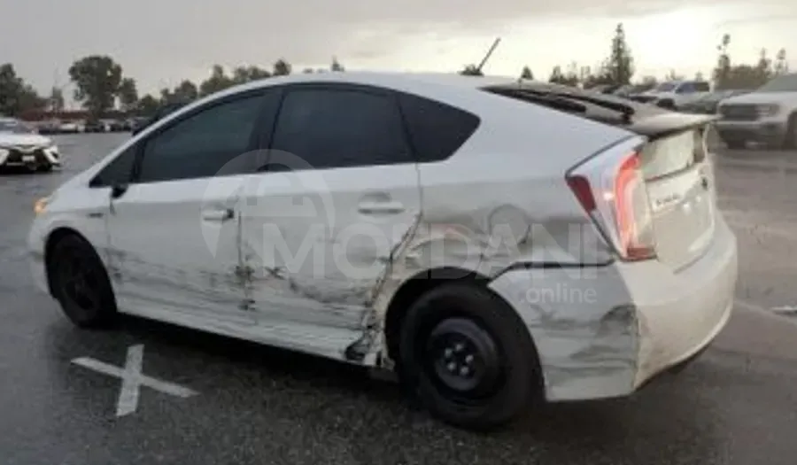 Toyota Prius 1.8L 2014 Тбилиси - изображение 3