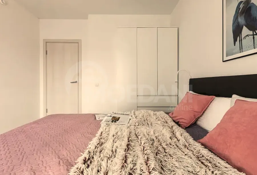 ქირავდება 2 ოთახიანი ბინა 77მ² 10/20 სართ თბილისი - photo 10