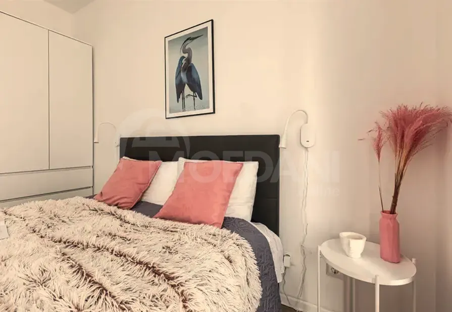 ქირავდება 2 ოთახიანი ბინა 77მ² 10/20 სართ თბილისი - photo 2