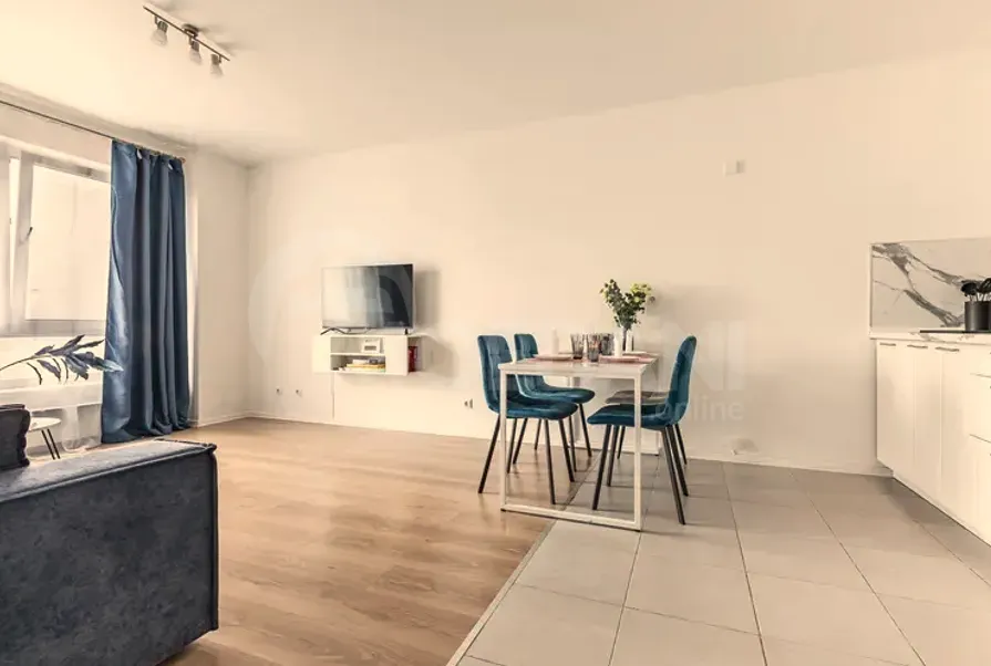 ქირავდება 2 ოთახიანი ბინა 77მ² 10/20 სართ თბილისი - photo 3