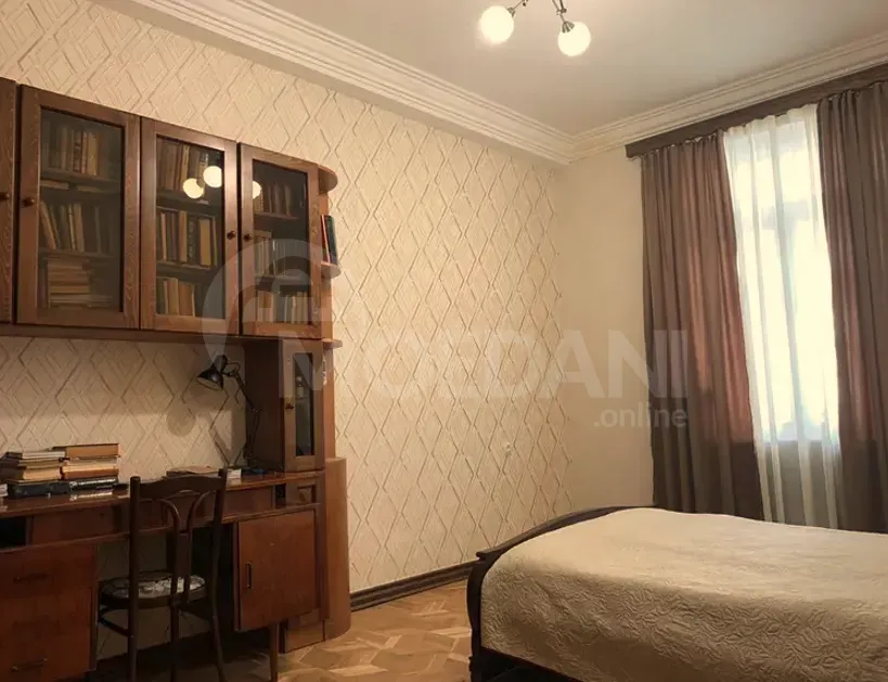 იყიდება 6 ოთახიანი ბინას 200მ² 3/5 სართ თბილისი - photo 7