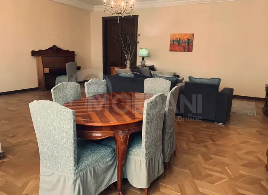 იყიდება 6 ოთახიანი ბინას 200მ² 3/5 სართ თბილისი - photo 1