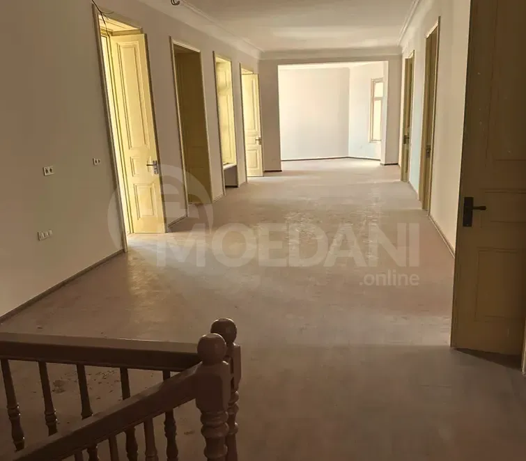 Сдается универсальное коммерческое помещение на Мтацминда Тбилиси - изображение 2