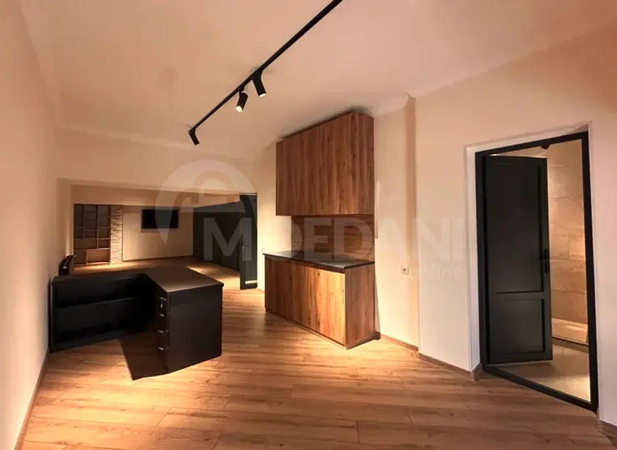 Იყიდება მთლიანი შენობა კომერციული ფართი დიღმის მასივში თბილისი - photo 4