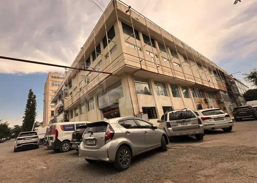 Იყიდება მთლიანი შენობა კომერციული ფართი დიღმის მასივში თბილისი - photo 10