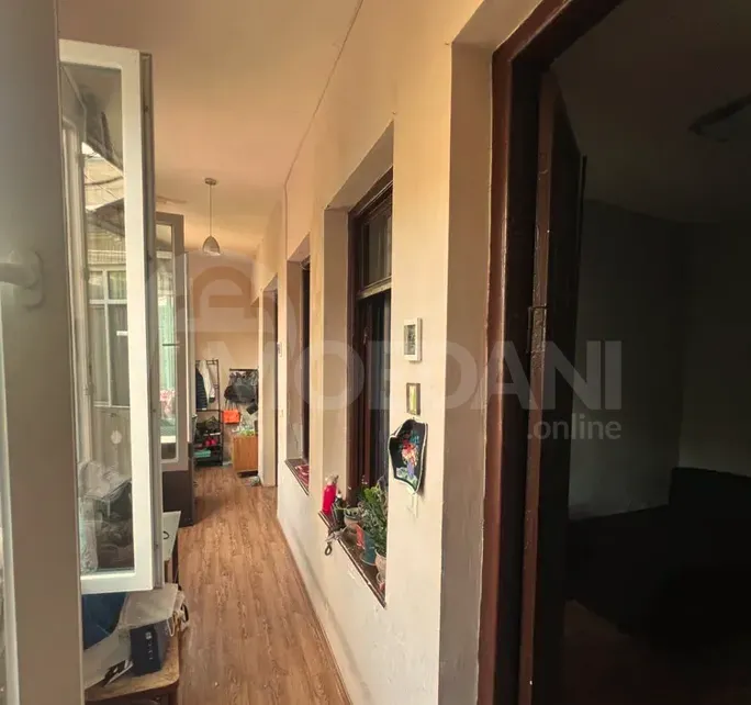 იყიდება 4 ოთახიანი ბინას 110მ² 2/3 სართ თბილისი - photo 1