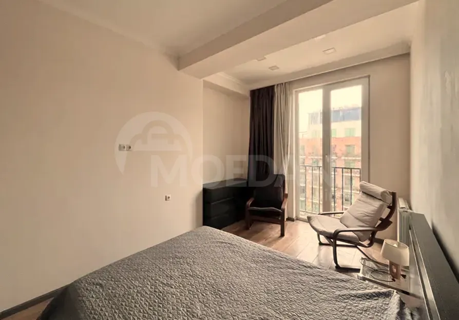 ქირავდება 3 ოთახიანი ბინა 90მ² 8/10 სართ თბილისი - photo 1