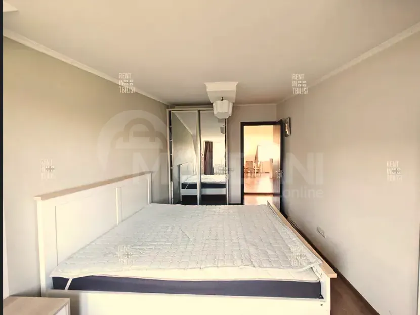 იყიდება 2 ოთახიანი ბინას 62მ² 8/9 სართ თბილისი - photo 1