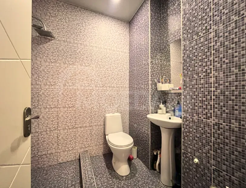 Продам 3-комн. квартиру 60м² 13/16 эт. Тбилиси - изображение 9