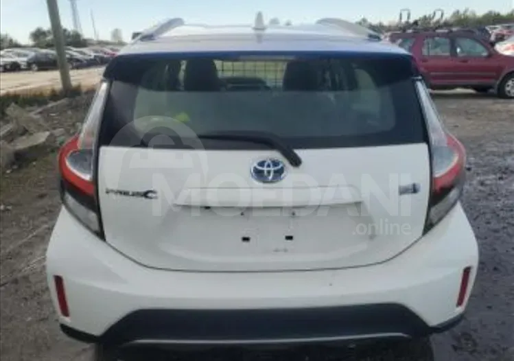 Toyota Prius 1.5L 2018 Тбилиси - изображение 4