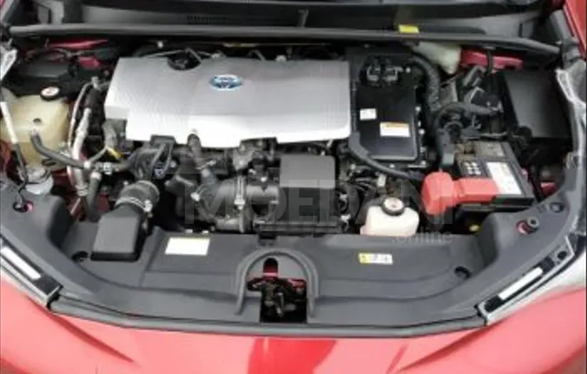 Toyota Prius 1.8L 2017 Тбилиси - изображение 8