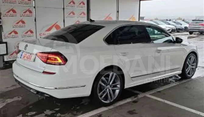 Volkswagen Passat 1.8 2017 Тбилиси - изображение 6