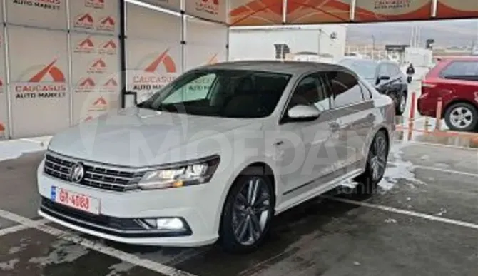 Volkswagen Passat 1.8 2017 Тбилиси - изображение 2