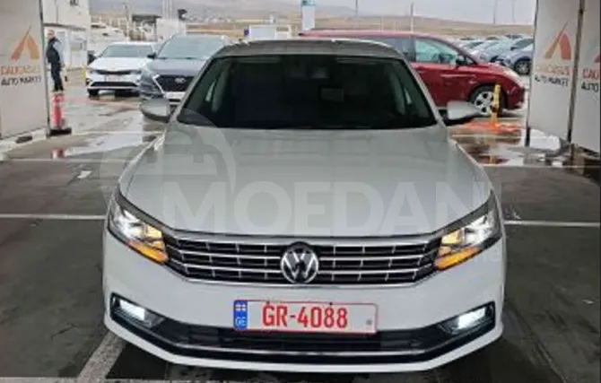 Volkswagen Passat 1.8 2017 Тбилиси - изображение 1