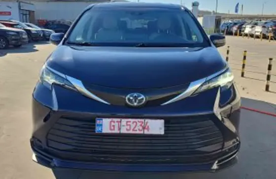 Toyota Sienna 2021 Тбилиси