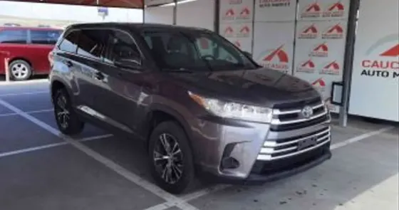 Toyota Highlander 2019 Тбилиси