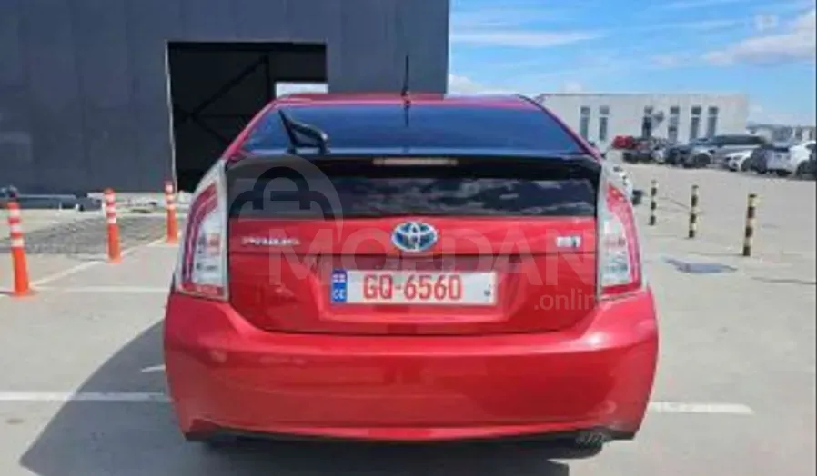 Toyota Prius 1.8L 2014 Тбилиси - изображение 6
