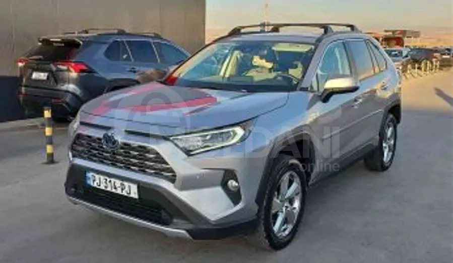 Toyota RAV4 2.5L 2020 Тбилиси - изображение 1