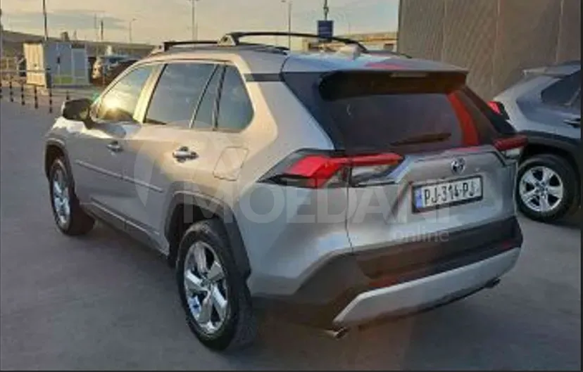 Toyota RAV4 2.5L 2020 Тбилиси - изображение 3