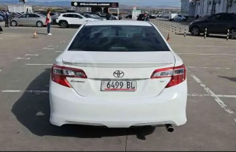 Toyota Camry 2.5L 2014 Тбилиси - изображение 6