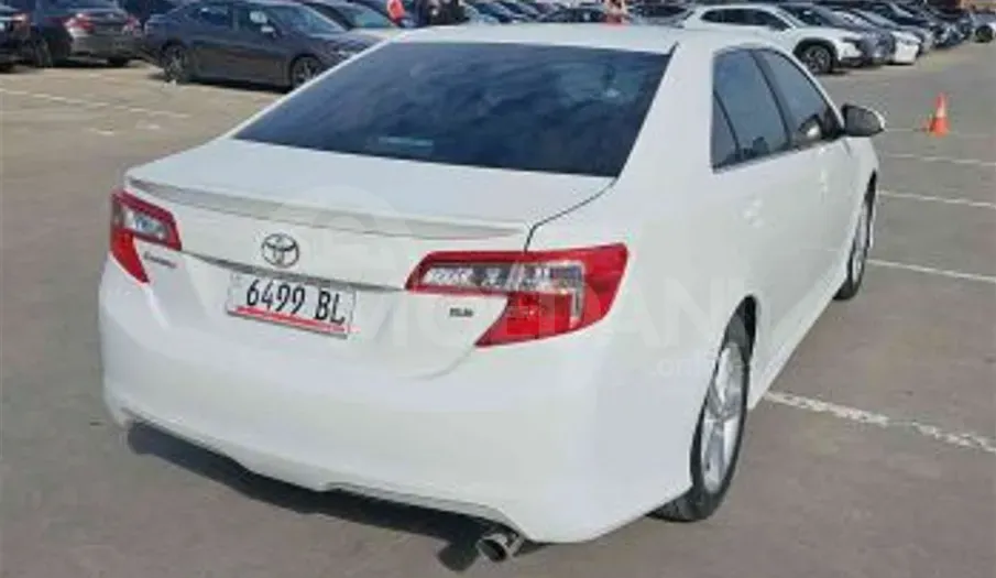 Toyota Camry 2.5L 2014 Тбилиси - изображение 5