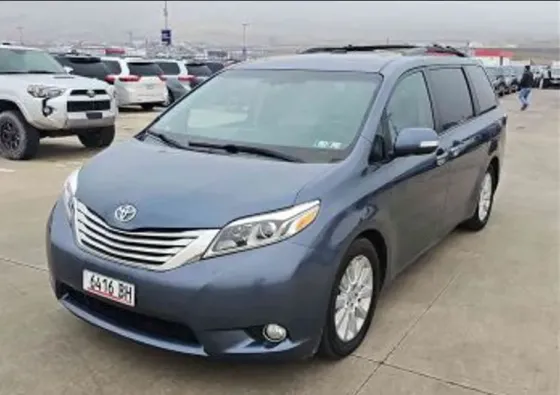 Toyota Sienna 2015 Tbilisi