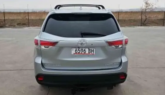 Toyota Highlander 2016 თბილისი