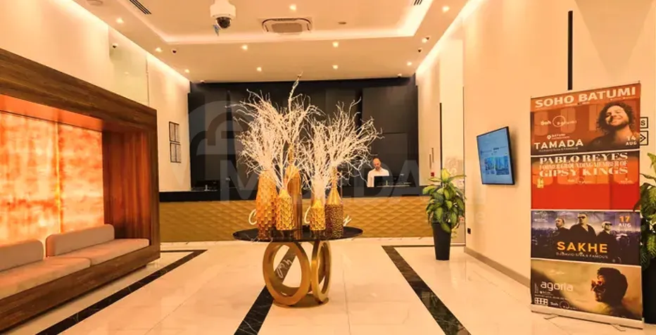 Продам 1-комн. квартиру 28м² 25/55 эт. Батуми - изображение 1