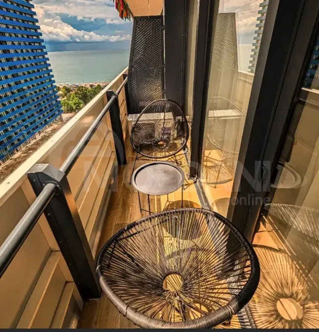 Продам 1-комн. квартиру 30м² 15/55 эт. Батуми - изображение 4