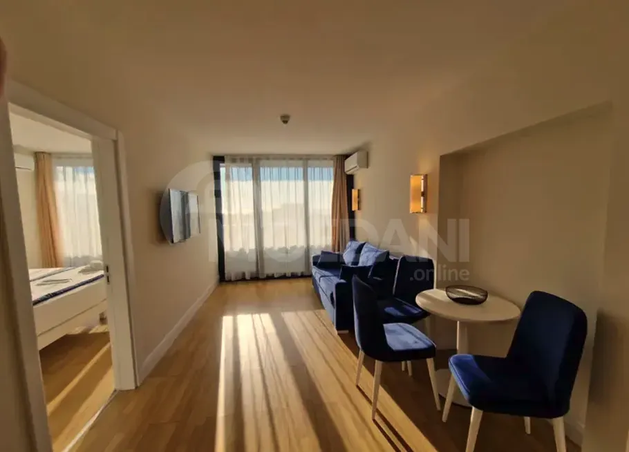 იყიდება 2 ოთახიანი ბინას 45მ² 36/55 სართ ბათუმი - photo 1