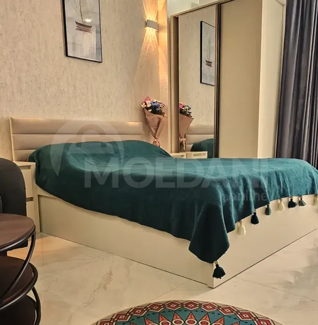 Продам 1-комн. квартиру 27м² 5/5 эт. Батуми - изображение 1