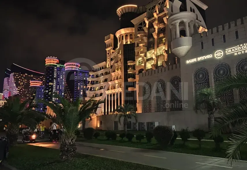 Продам 1-комн. квартиру 27м² 5/5 эт. Батуми - изображение 4