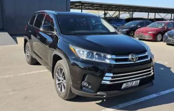 Toyota Highlander 2017 თბილისი