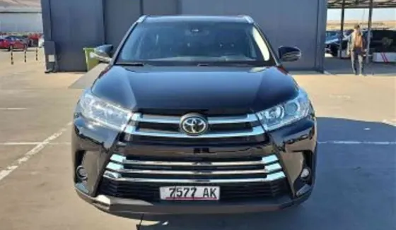 Toyota Highlander 2017 თბილისი