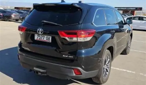 Toyota Highlander 2017 თბილისი