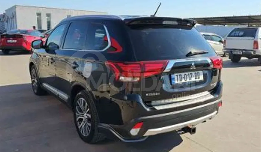 Mitsubishi Outlander 2016 Тбилиси - изображение 3