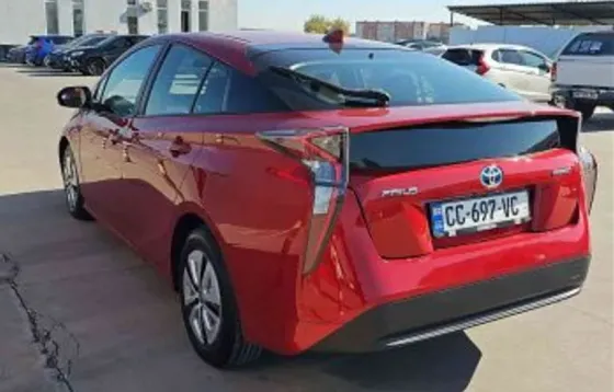 Toyota Prius 2016 Тбилиси