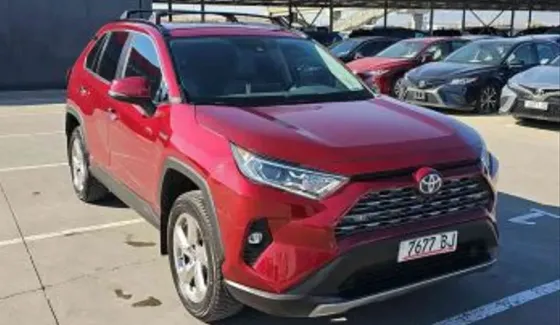 Toyota Rav4 2019 Тбилиси