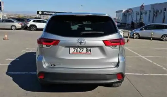 Toyota Highlander 2019 Тбилиси