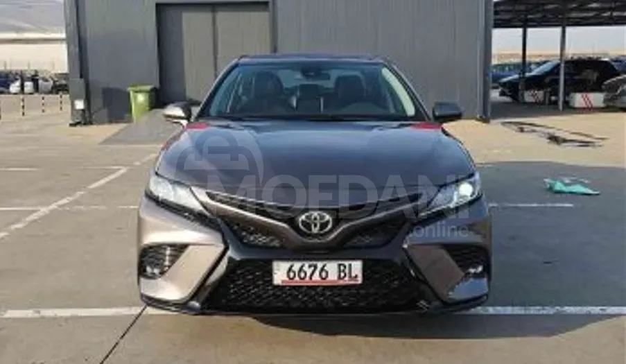 Toyota Camry 2.5L 2020 Тбилиси - изображение 1