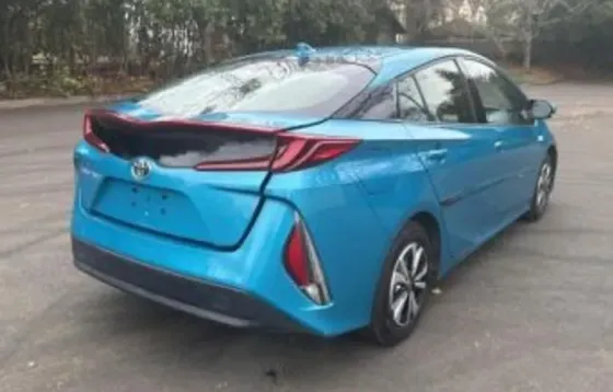 Toyota Prius 2018 Tbilisi