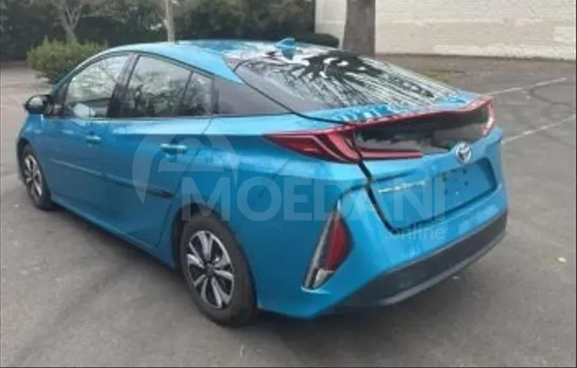Toyota Prius 1.8L 2018 Тбилиси - изображение 8
