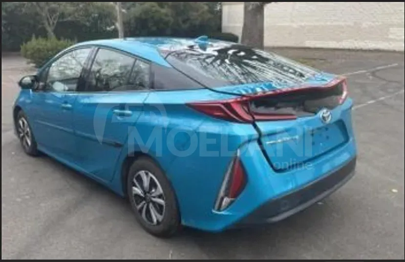 Toyota Prius 1.8L 2018 Тбилиси - изображение 4